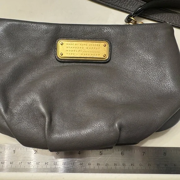 Marc by Marc Jacobs crossbody purse - Picture 8 of 9